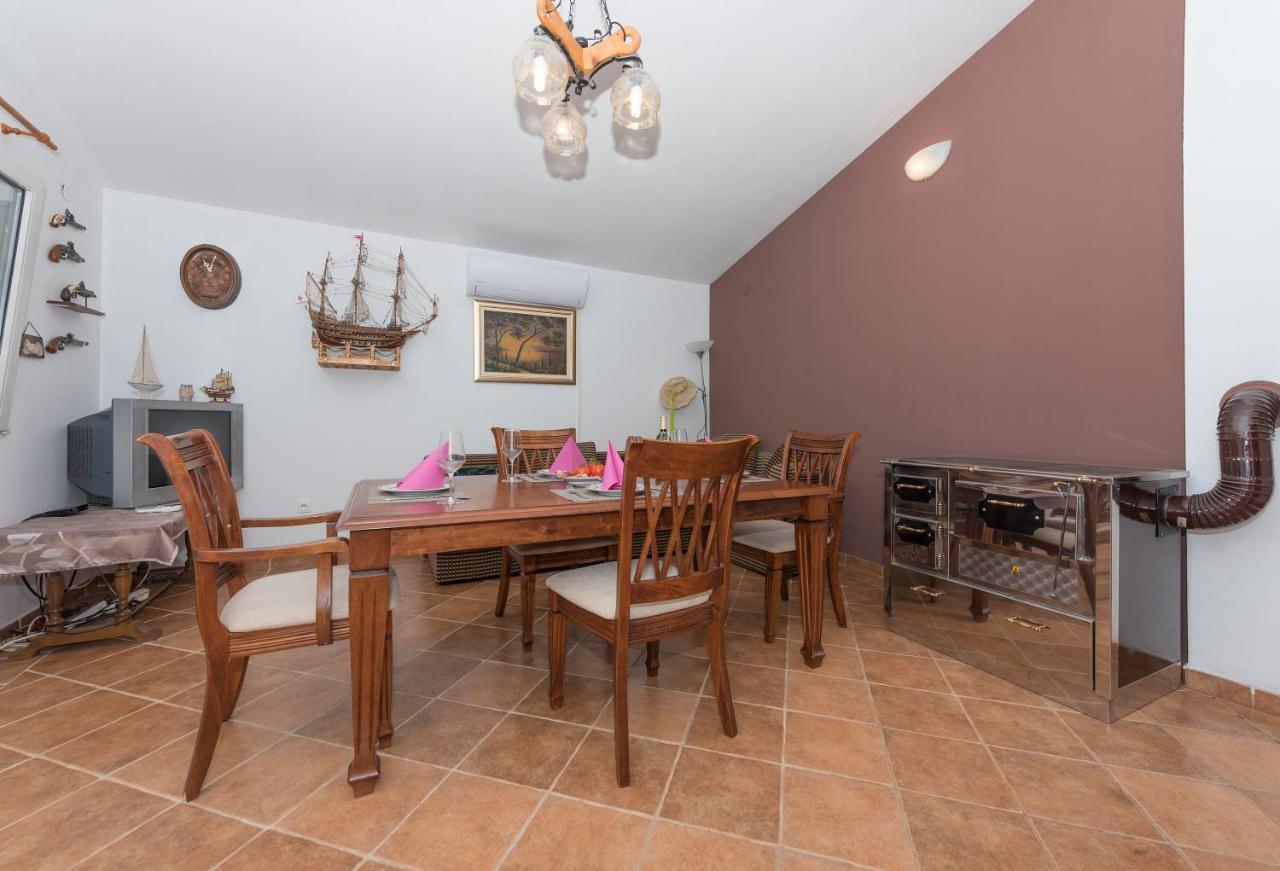 Holiday Home Frane Slivno  Zewnętrze zdjęcie
